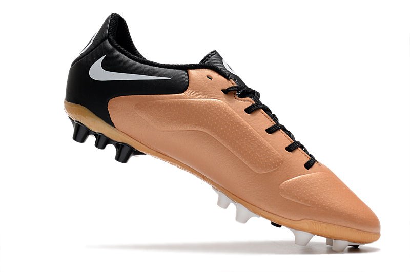 Nike Tiempo Legend 9 Elite FG – Cuivre Métallique Blanc Noir Cassé - FootXPert